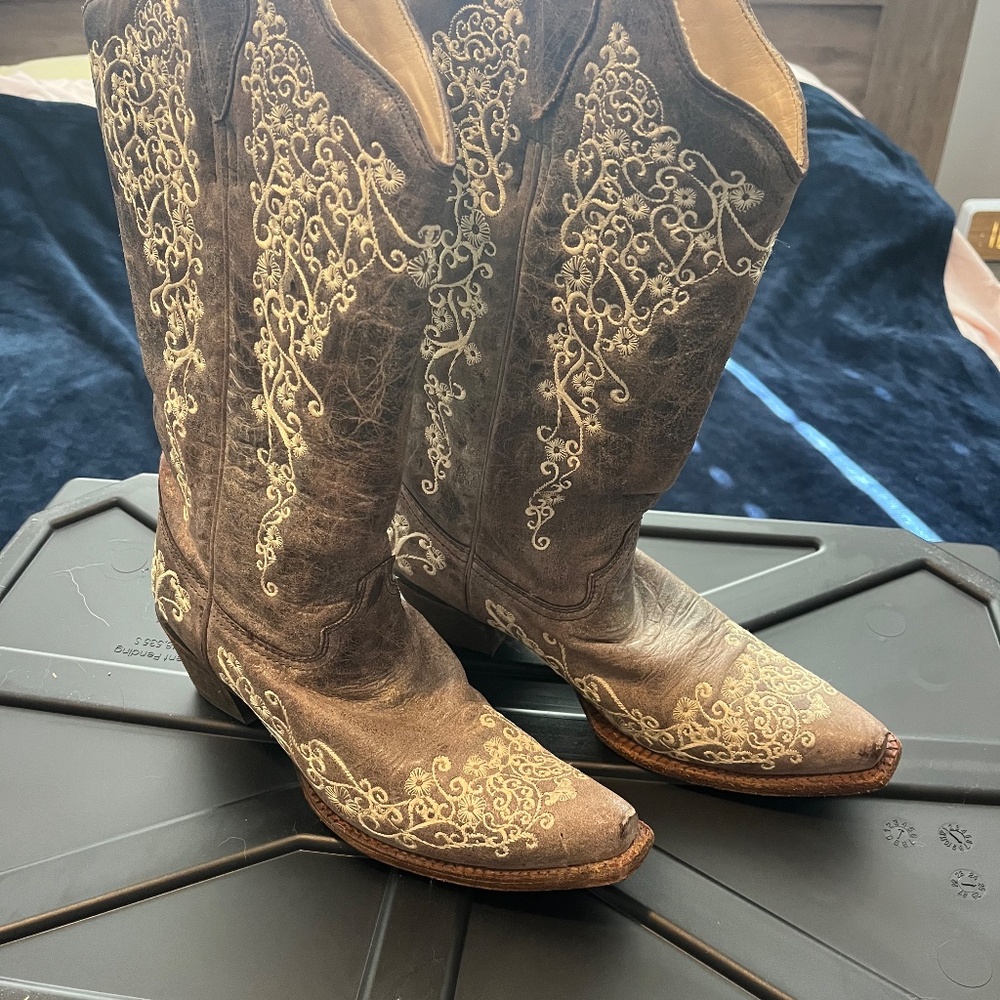 Women's Corral Boots Size 9 1/2